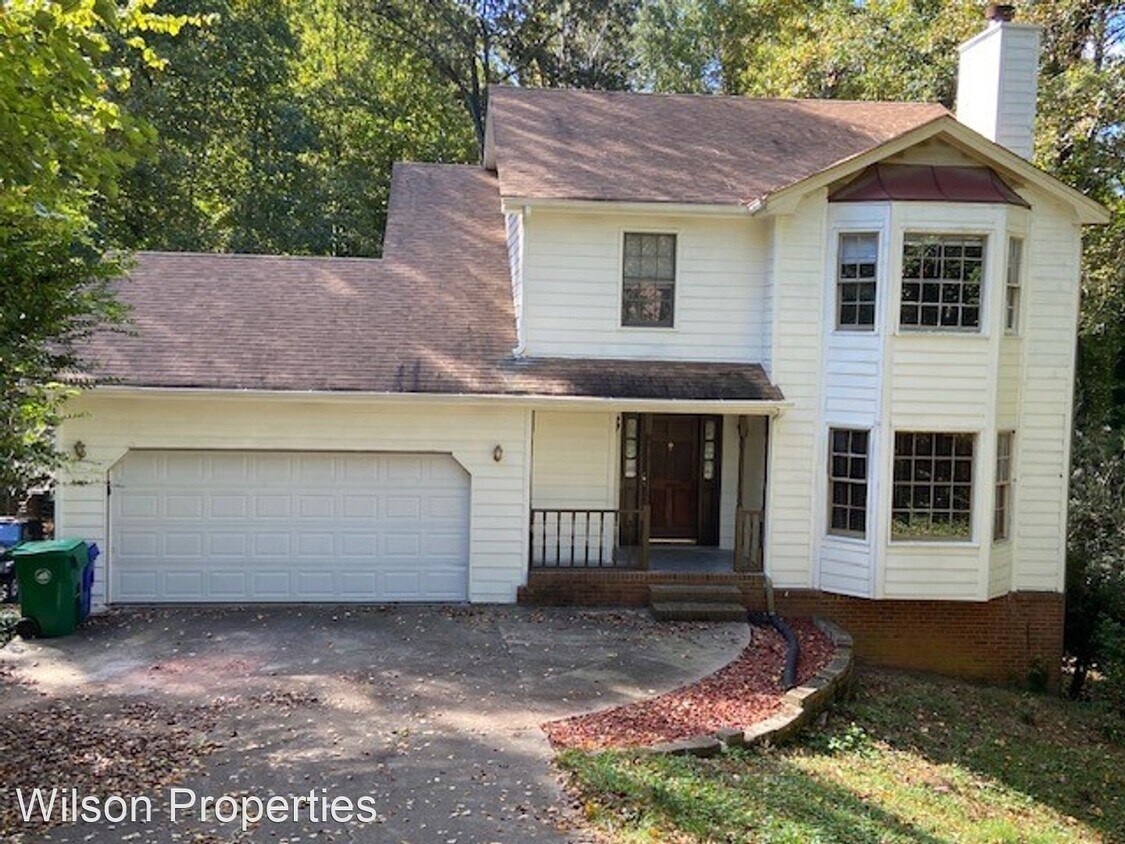 4 br, 3.5 bath House 6645 Heathrow Court House Rental in Stone