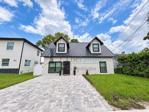 Building Photo - 727 Magnolia Ave