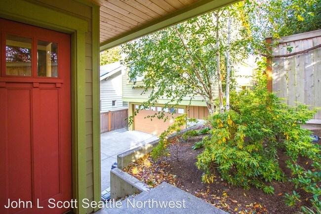 Building Photo - 3 br, 2 bath House - 1619 S King St
