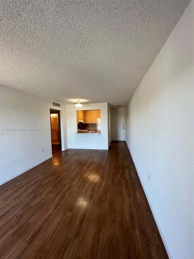 Building Photo - 2500 SW 6th St