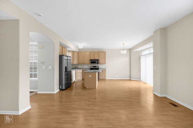 Foto del edificio - 1475 Remington Ln
