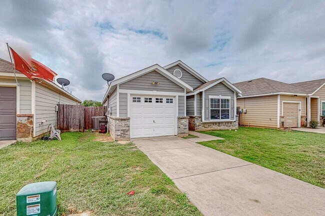 Foto del edificio - Adorable 3 bedroom 2 bath in Burleson Texas!