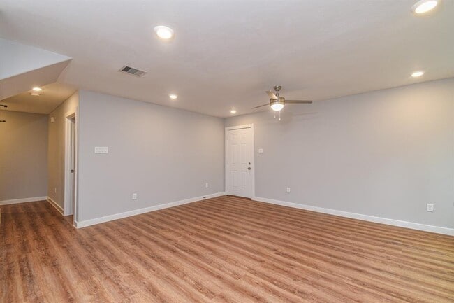 Foto del edificio - 6008 Wedgefield St