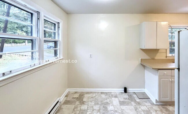 Foto del edificio - 3205 Alta Vista Dr