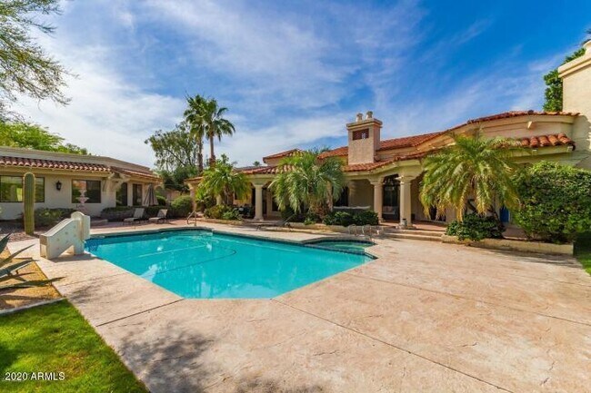 Building Photo - 8245 E Sands Dr