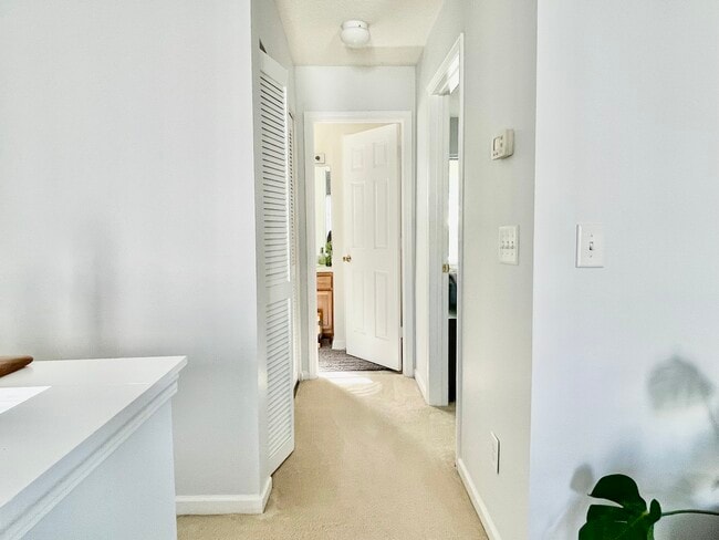 Building Photo - 173 Bellfare Dr