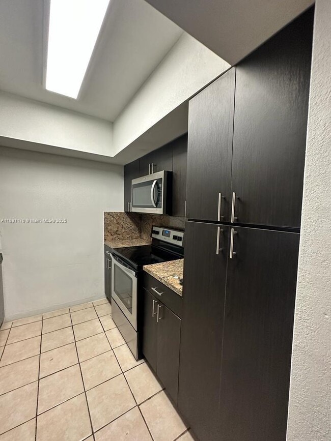 Foto del edificio - 11945 NE 19th Dr