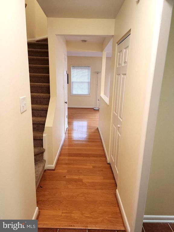 Building Photo - 431 Greenbrier Ct.