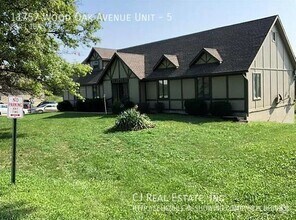 Building Photo - 11757 Wood Oak Ave