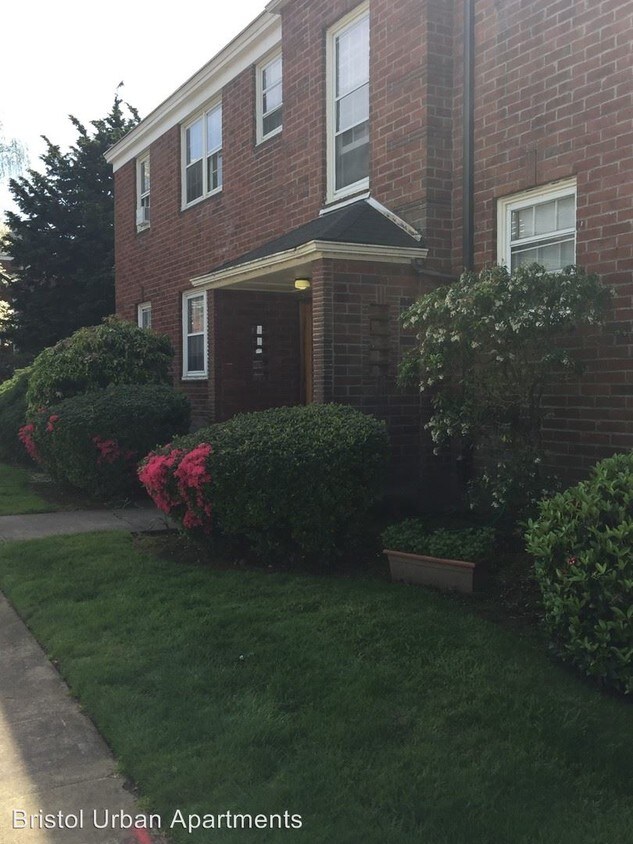 Foto principal - 5420 NE Sandycrest Ter