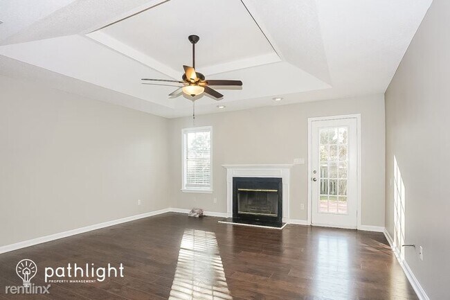 Building Photo - 3 br, 2 bath House - 335 Patton Court UNIT