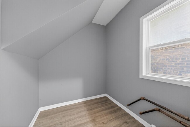 Foto del edificio - 8428 S Escanaba Ave