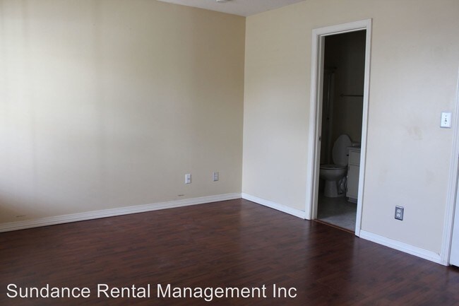Building Photo - 442 Apple Dr
