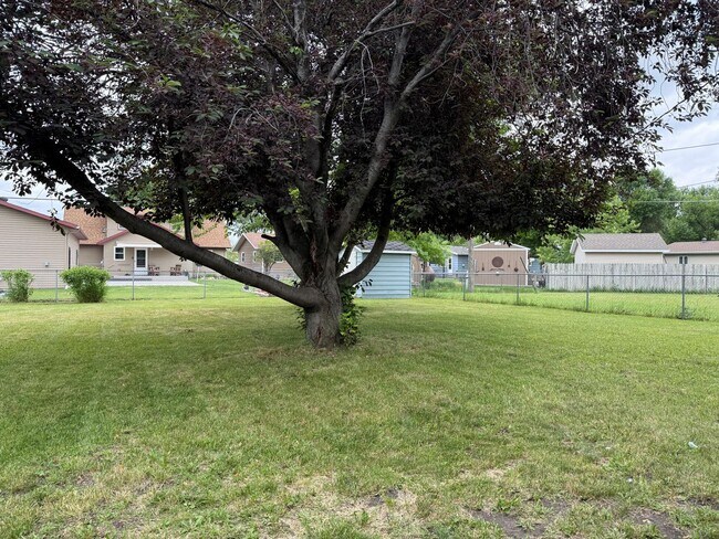 Foto del edificio - Available July 15th - West Fargo
