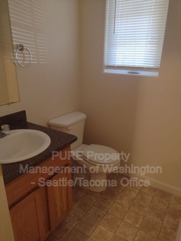 Building Photo - 4045 S Warner St