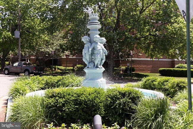Foto del edificio - 3670 38th St NW