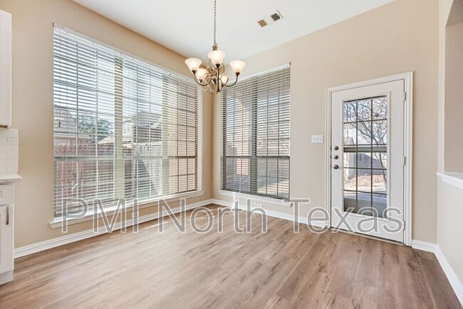 Foto del edificio - 2673 Pine Trail Dr