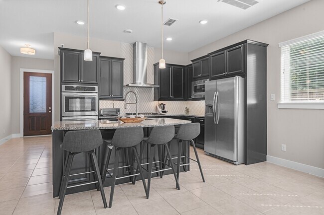 Foto del edificio - 28750 Shoalhaven Ct