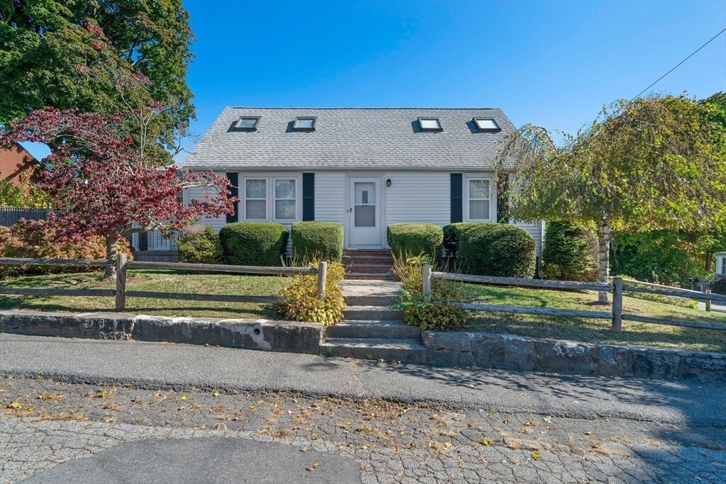 Primary Photo - 32 Malvern St