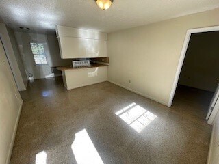 Foto del edificio - 48088 Stafford Rd