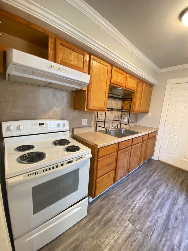 Foto del edificio - Cute 3 Bed 1 Bath Near Tinker AFB
