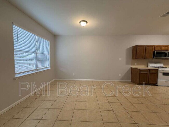 Building Photo - 6407 Waldron Dr