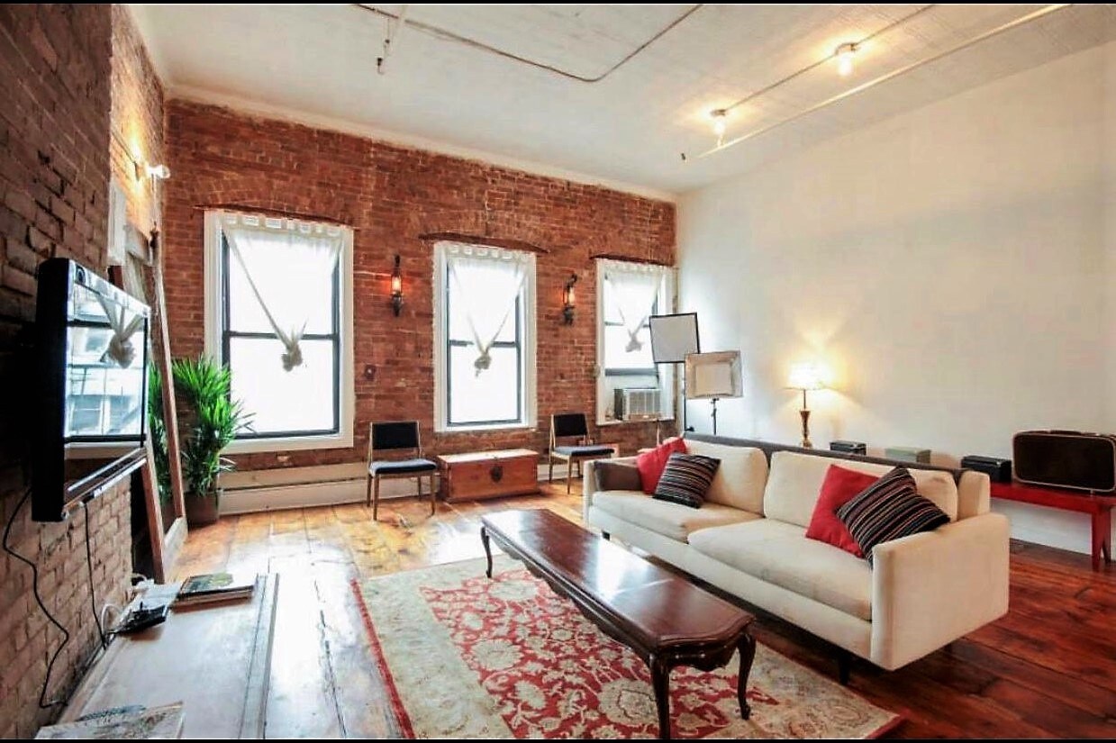 Primary Photo - 111 Bowery