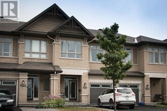 Building Photo - 281 Livery St