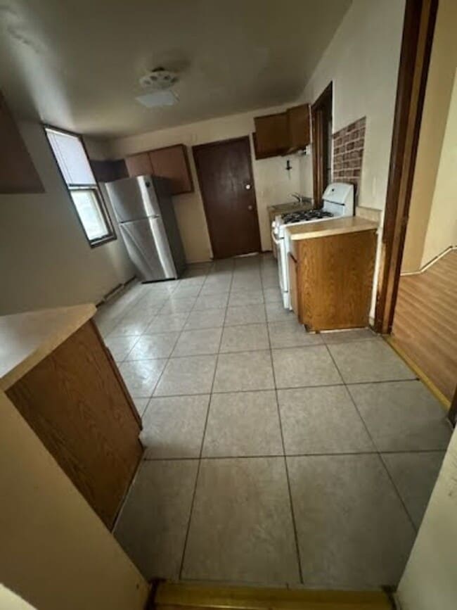 Foto del edificio - 1704 W Lincoln Ave