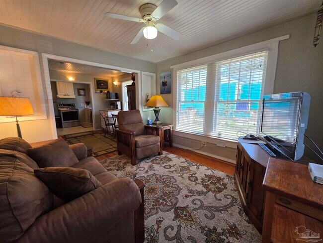 Foto del edificio - 430 S 1st St