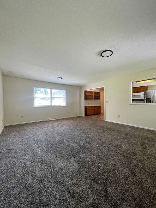 Foto del edificio - Three Bedroom Ranch in Portage