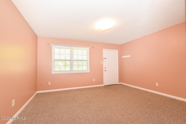 Building Photo - 1621 Halltown Rd
