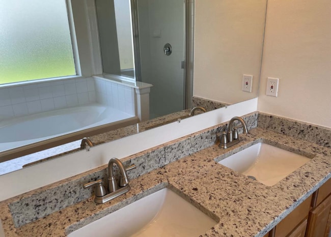 Foto del edificio - 1503 Imperial Manor Ln