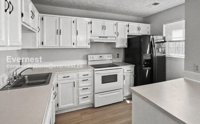 Building Photo - 8627 Reinecke Ct