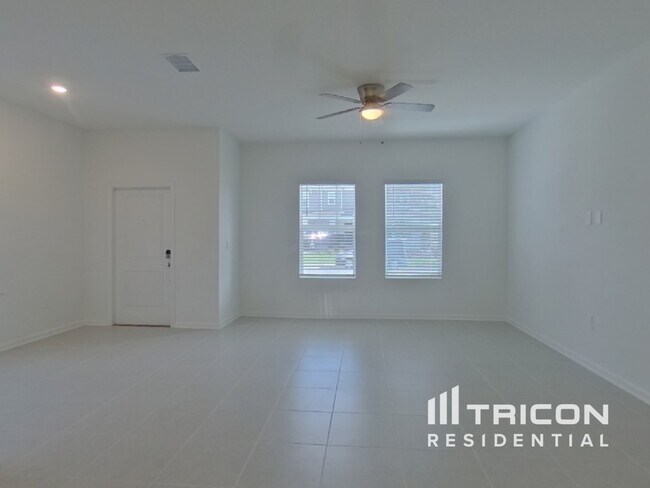 Foto del edificio - 2056 Rider Rain Ln