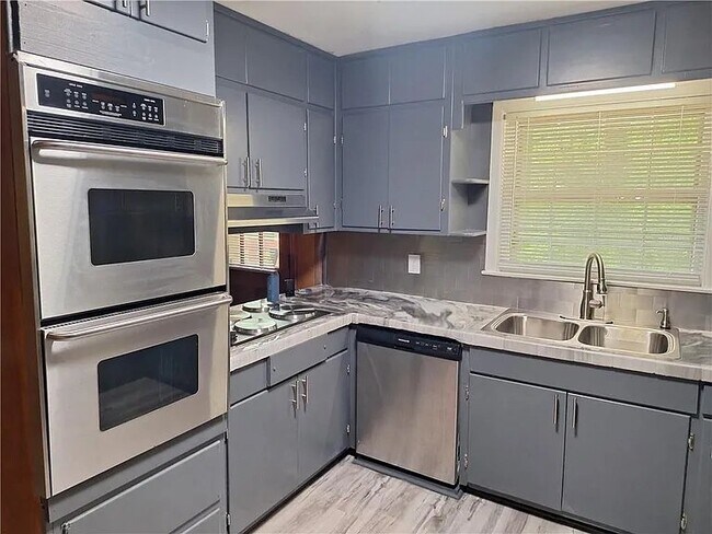 Foto del edificio - 4609 Hopewell Rd