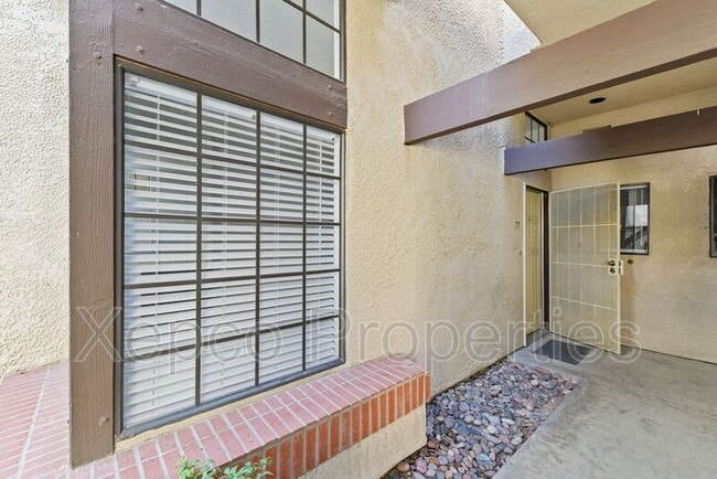 Building Photo - 2601 S Broadmoor Dr