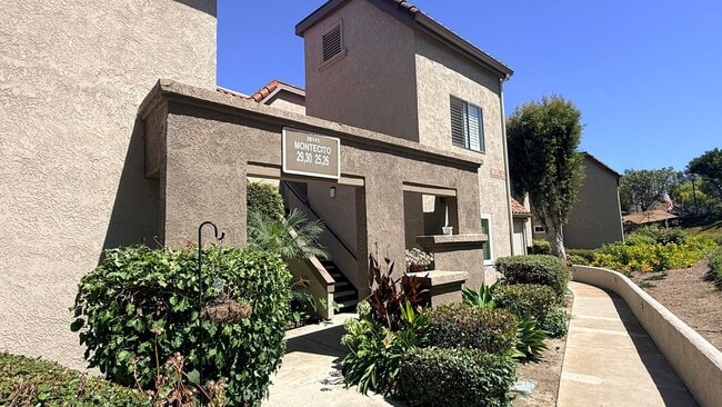 Building Photo - 28141 Montecito