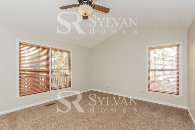 Foto del edificio - Unwind and Explore at Your Tega Cay Oasis:...