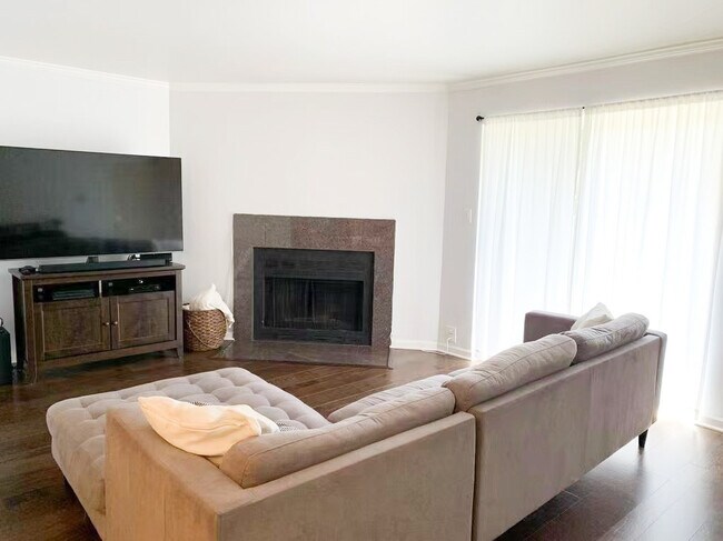 Foto del edificio - 511 Spruce Dr
