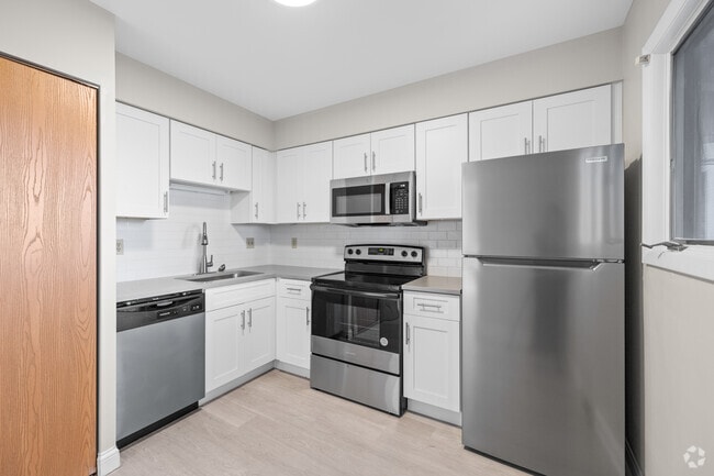 Interior Photo - Pleasantwood Apartments & Townhomes