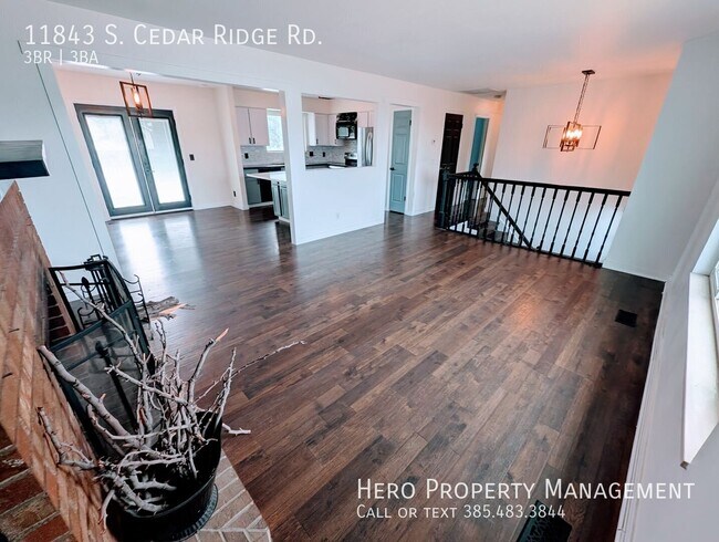 Foto del edificio - 11843 S Cedar Ridge Rd