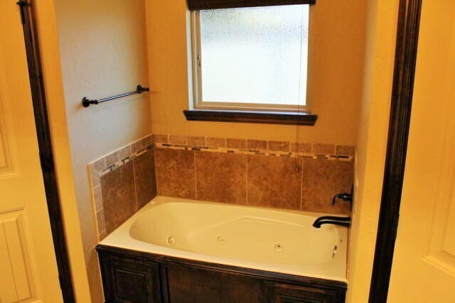 Building Photo - 1409 Ginger Avenue, Moore, Ok. 73160 Storm...