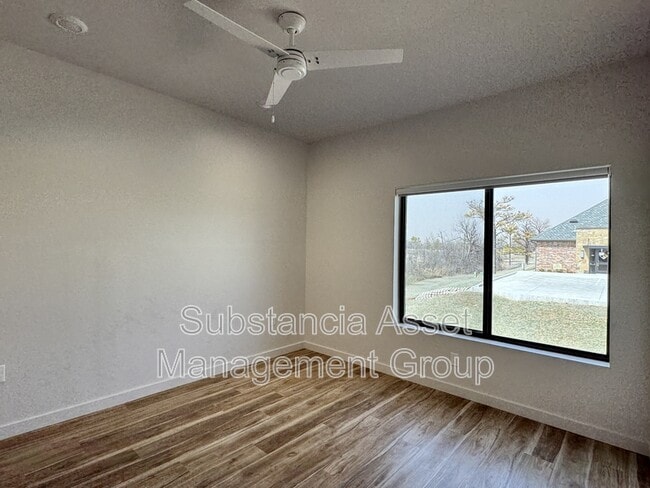 Photo - 1641 Midtown Pl Apartment