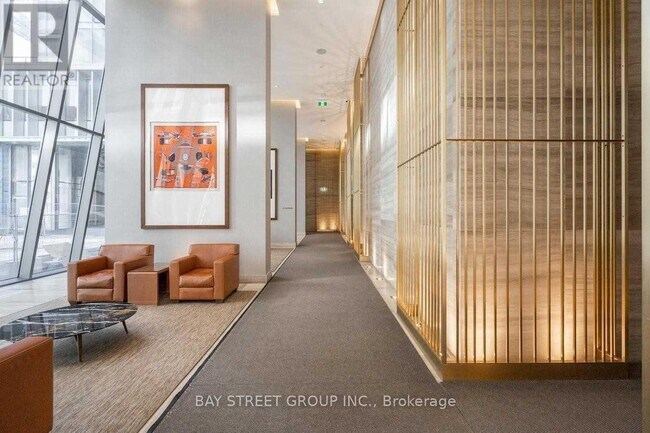 Photo du bâtiment - 50A Charles St E