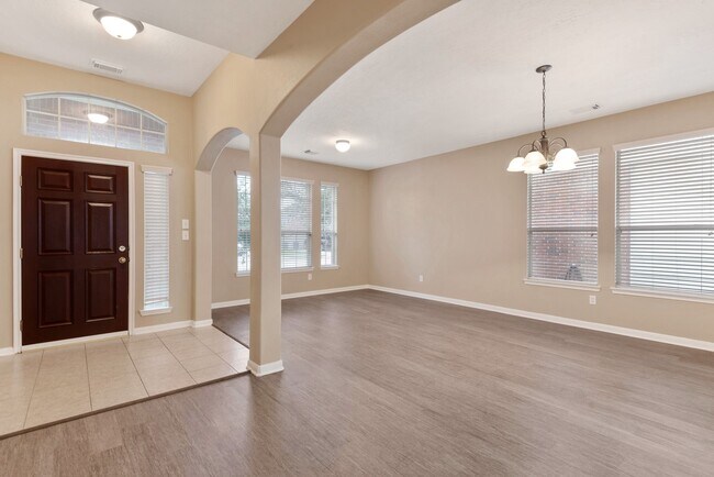 Foto del edificio - 7414 Bering Landing Dr