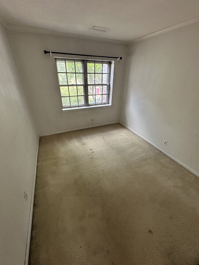 Photo - 117 Lake Shore Rd Townhome