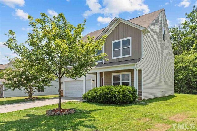 Building Photo - 602 Collington Dr