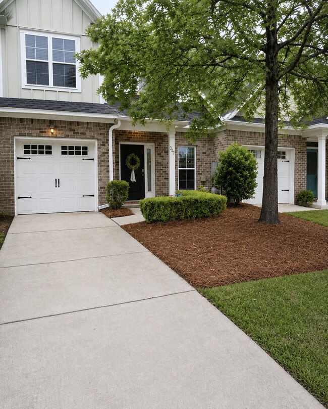 Building Photo - 307 Buxton Ln
