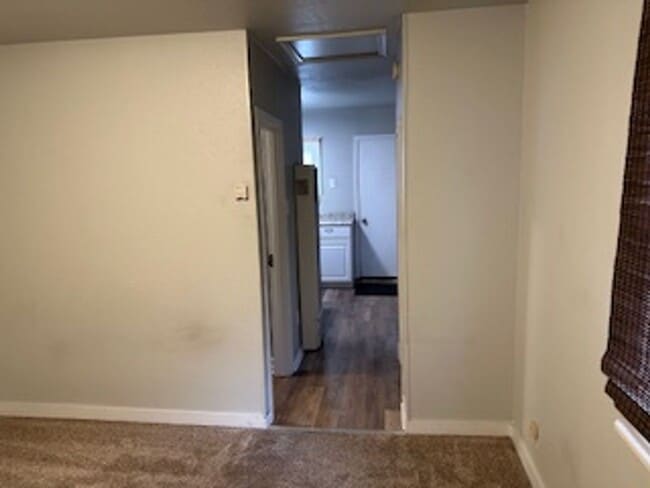 Building Photo - Cozy Studio in Desirable Neighborhood